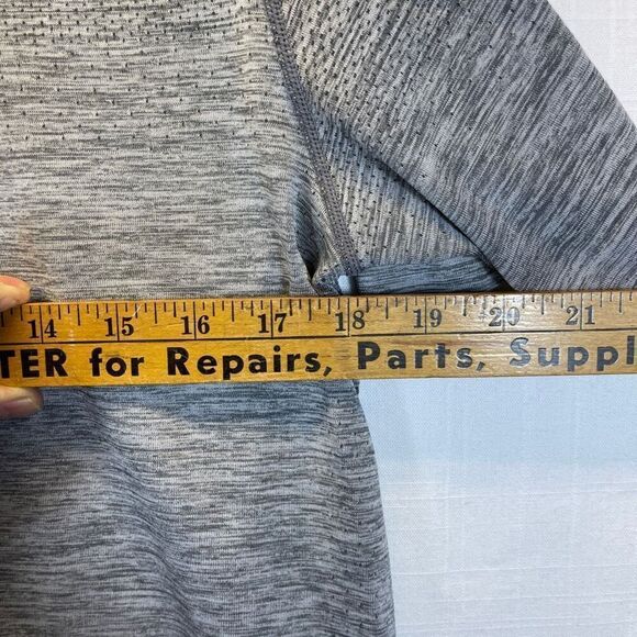 Lululemon Gray Metal Vent Tech Athletic Performance Short Sleeve T-Shirt Medium - Picture 5 of 8